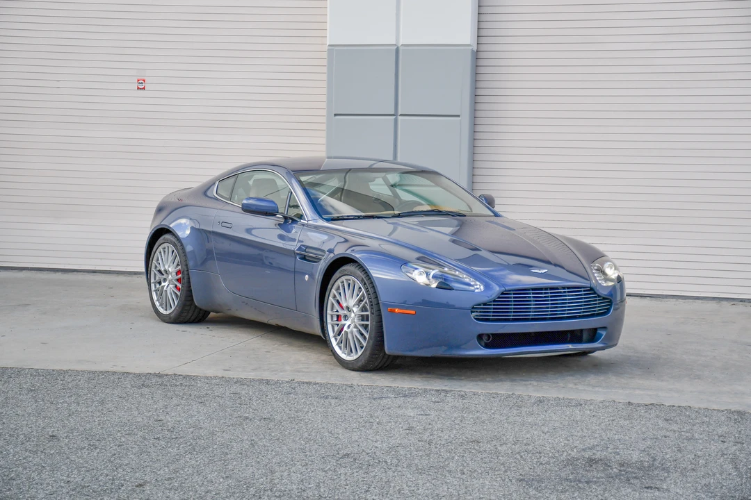 2009 Aston Martin V8 Vantage (2006-2017) - Image 9 of 31
