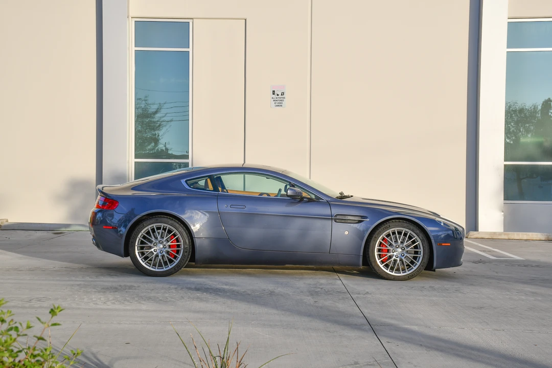 2009 Aston Martin V8 Vantage (2006-2017) - Image 15 of 31