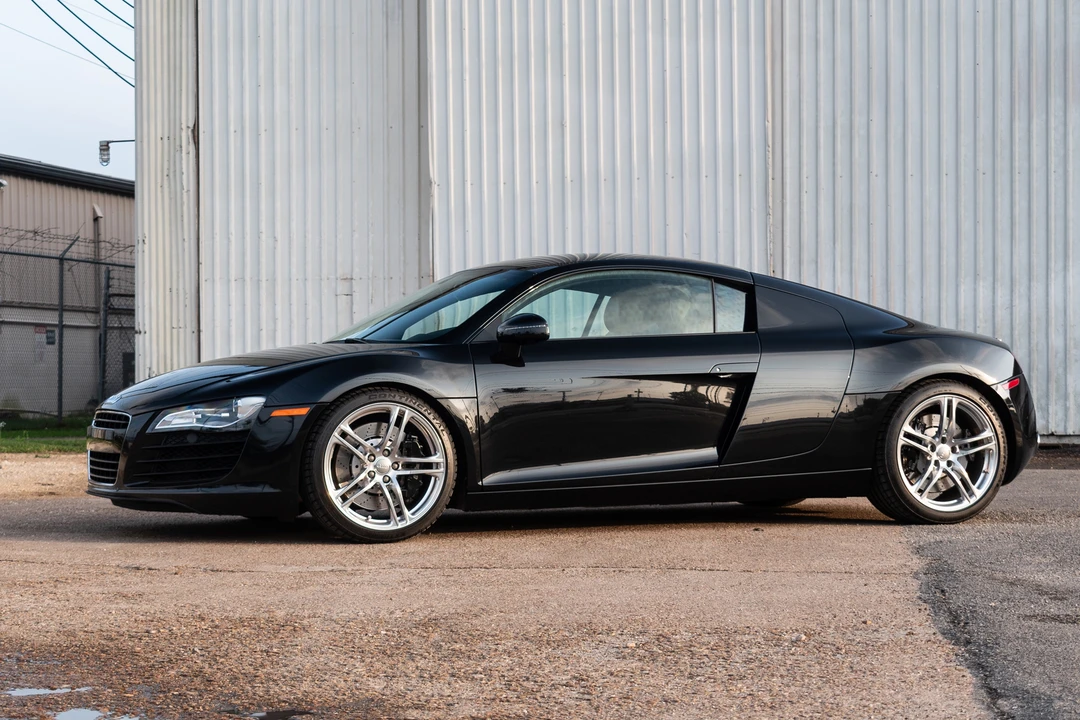 2009 Audi 42 R8 - Image 8 of 31