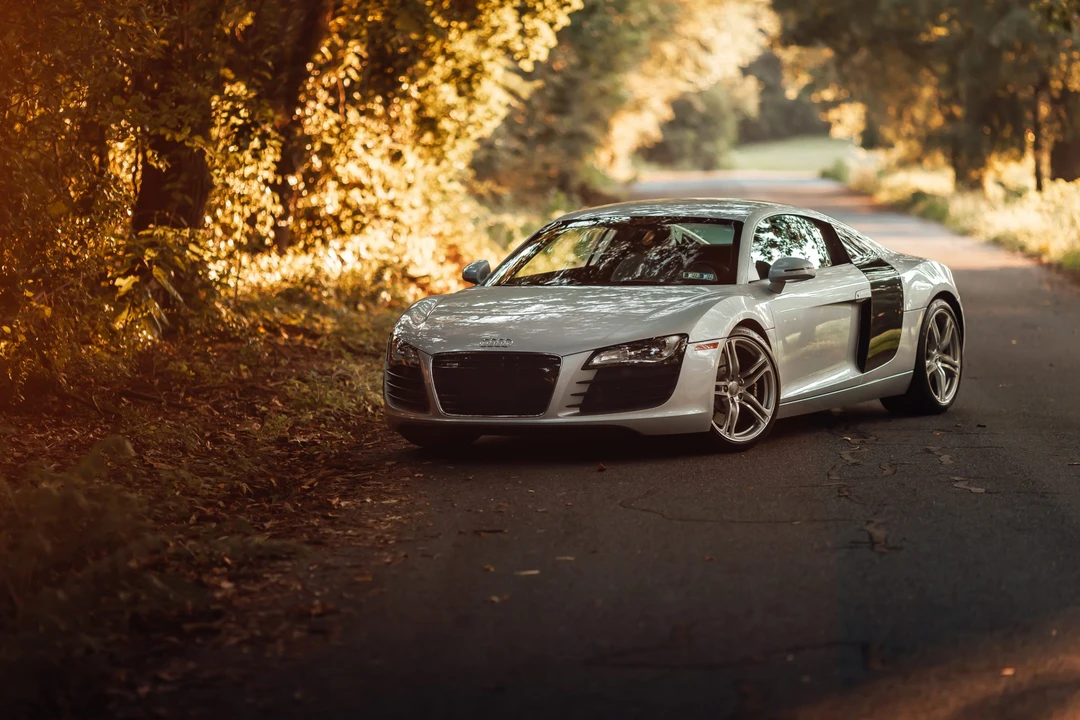 2009 Audi 42 R8 - Image 8 of 31