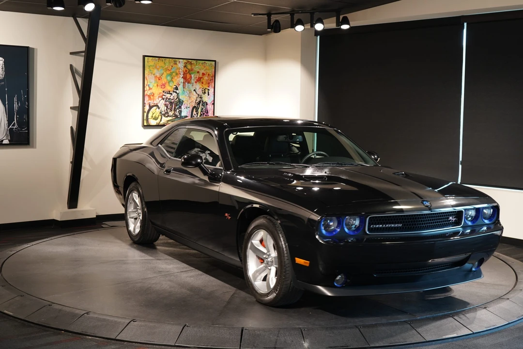 2009 Dodge Challenger 3rd Gen - Image 7 of 31