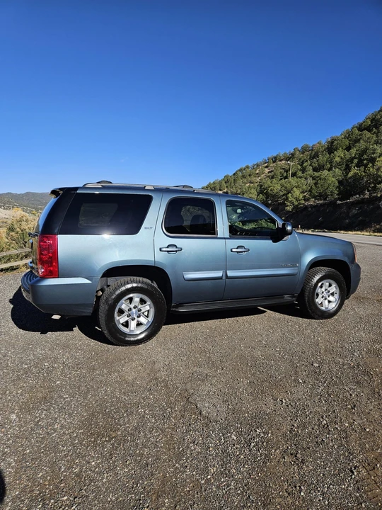 2009 GMC Yukon 3rd Gen - Image 12 of 31