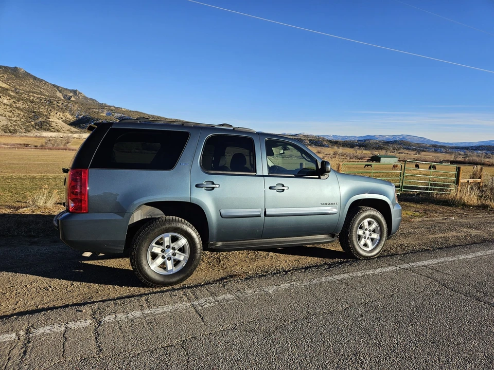 2009 GMC Yukon 3rd Gen - Image 13 of 31