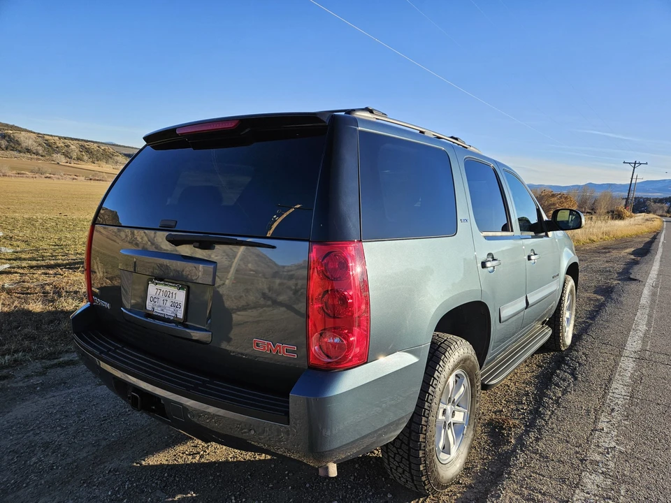 2009 GMC Yukon 3rd Gen - Image 9 of 31