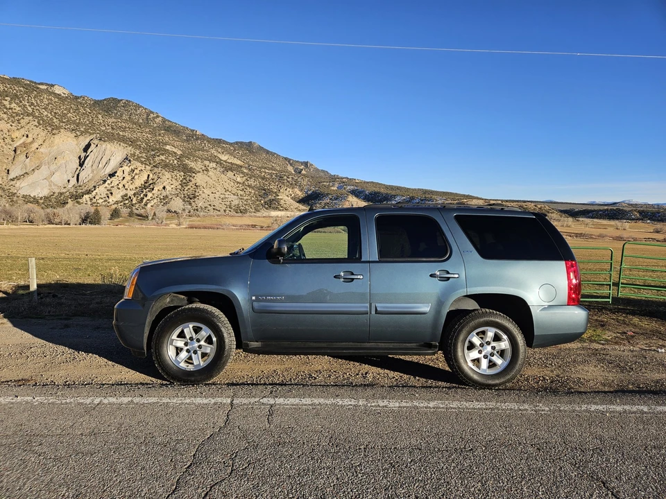 2009 GMC Yukon 3rd Gen - Image 6 of 31