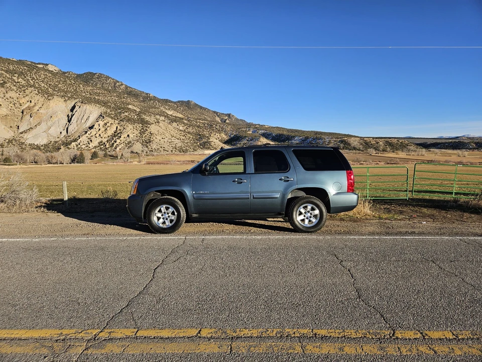 2009 GMC Yukon 3rd Gen - Image 7 of 31