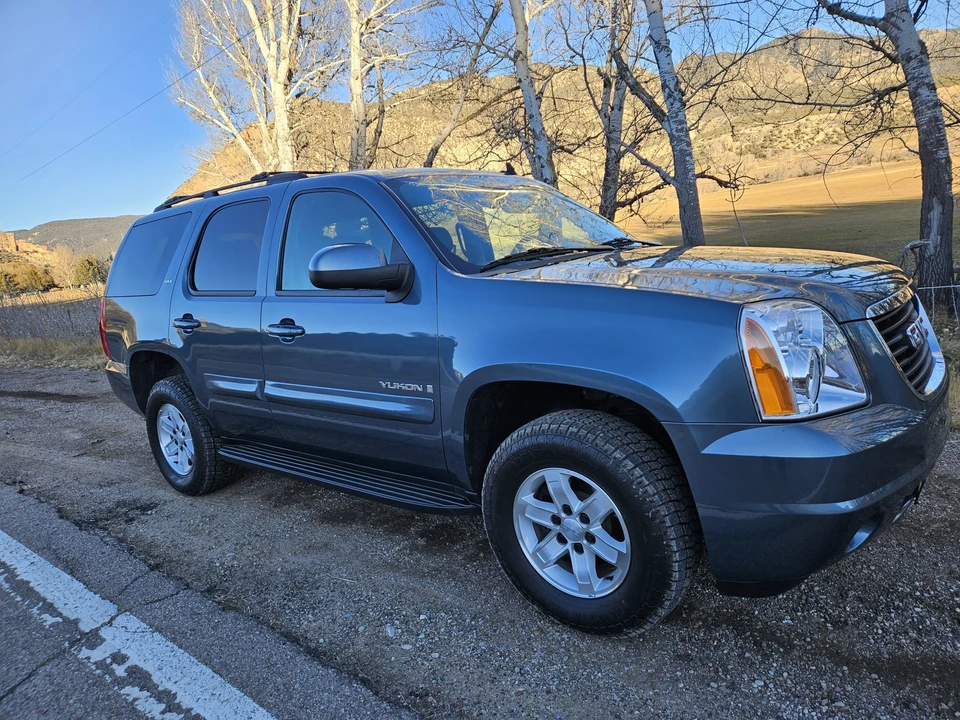 2009 GMC Yukon 3rd Gen - Image 15 of 31