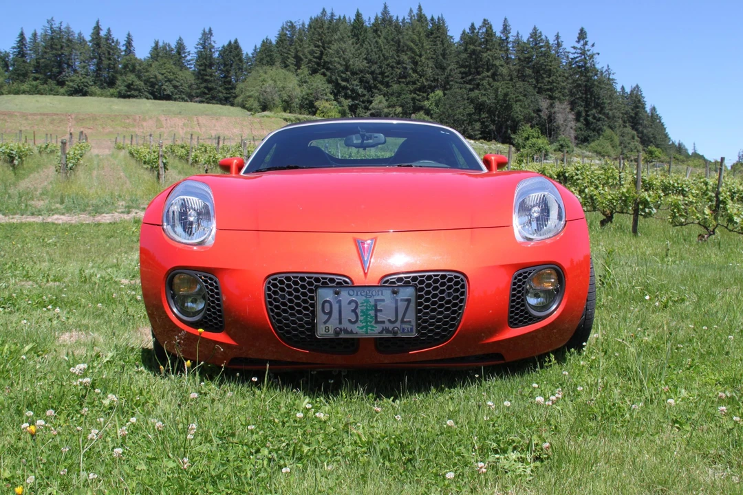 2009 Pontiac Solstice GXP - Image 3 of 31