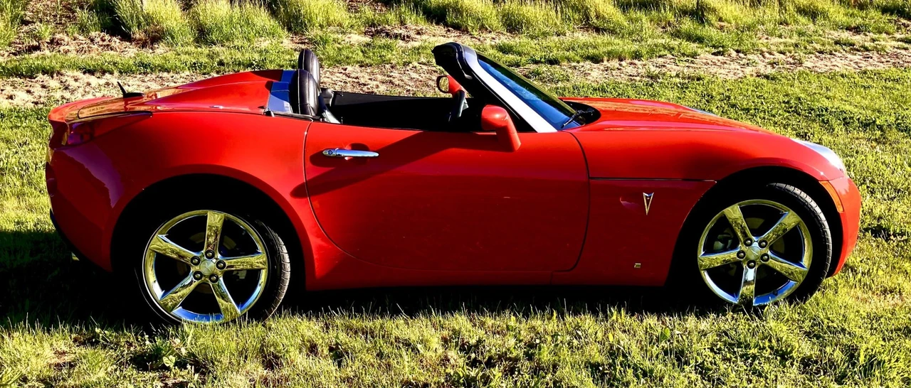 2009 Pontiac Solstice GXP - Image 27 of 31