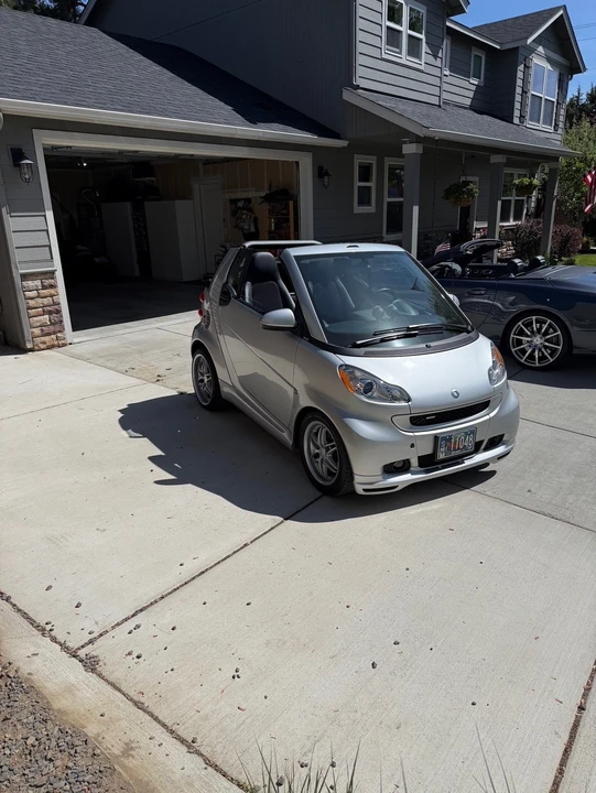 2009 Smart Fortwo 2nd Gen - Image 2 of 31