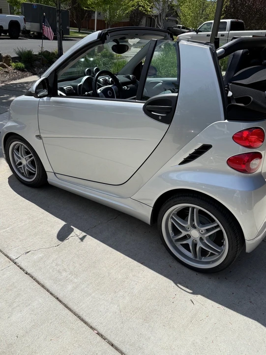 2009 Smart Fortwo 2nd Gen - Image 15 of 31