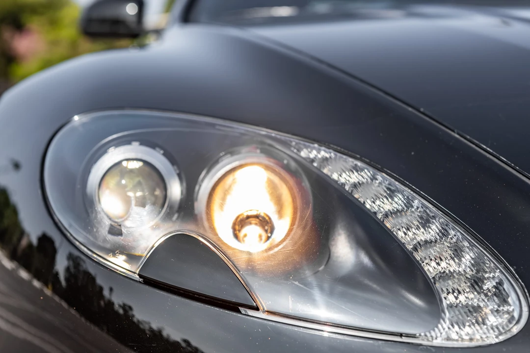 2010 Aston Martin V8 Vantage (2006-2017) - Image 24 of 31