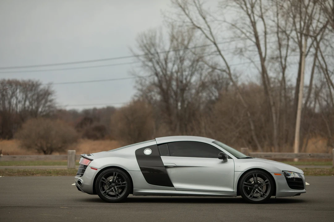 2010 Audi 42 R8 - Image 23 of 31