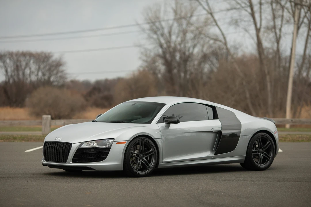2010 Audi 42 R8 - Image 3 of 31