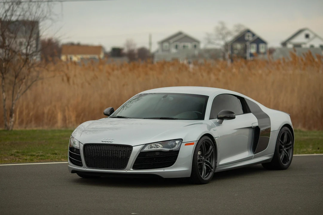 2010 Audi 42 R8 - Image 7 of 31