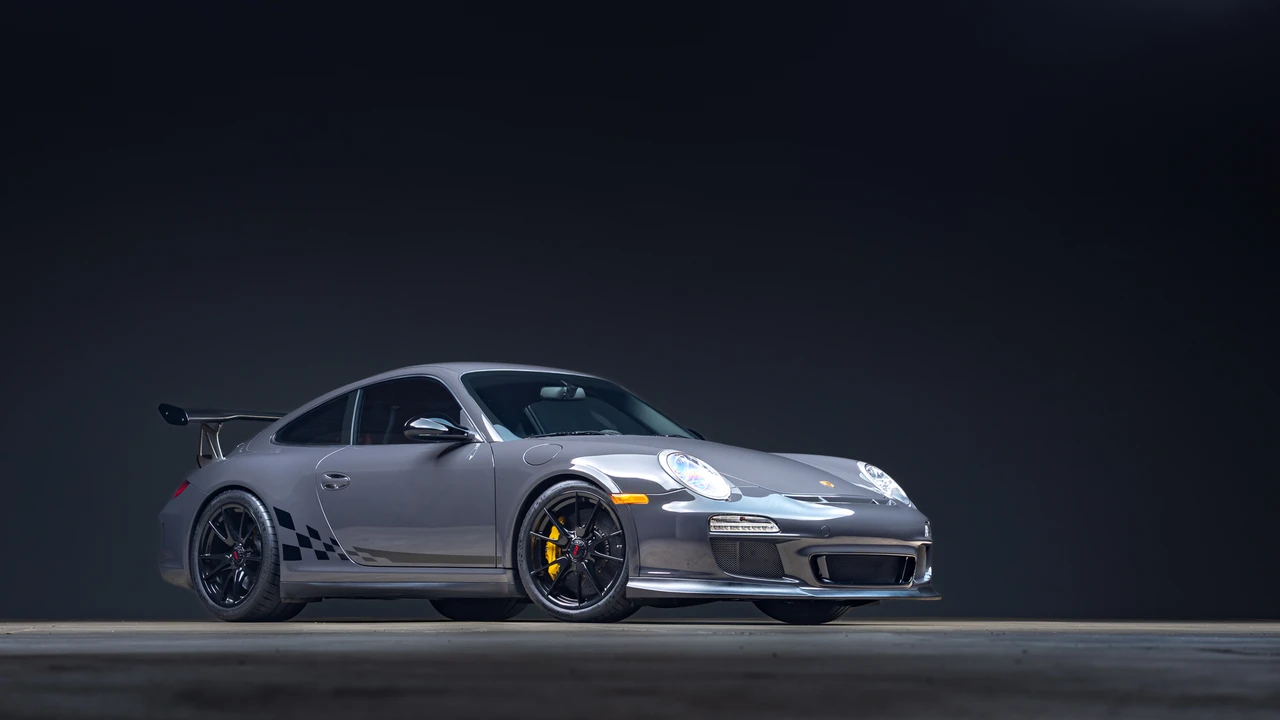 2010 Porsche 997 GT3 RS - Image 13 of 31