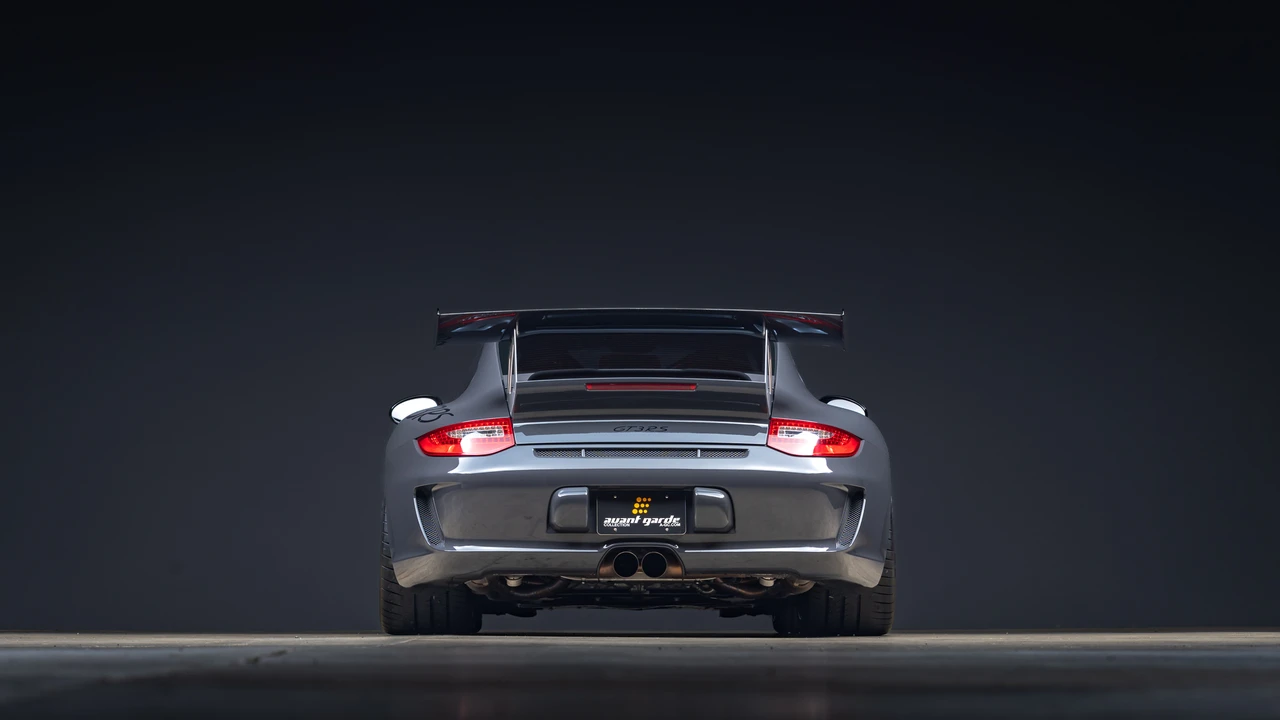 2010 Porsche 997 GT3 RS - Image 24 of 31