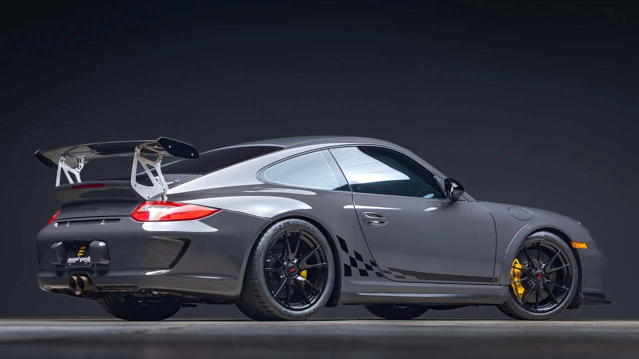 2010 Porsche 997 GT3 RS - Image 30 of 31