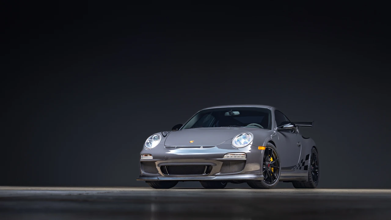 2010 Porsche 997 GT3 RS - Image 4 of 31