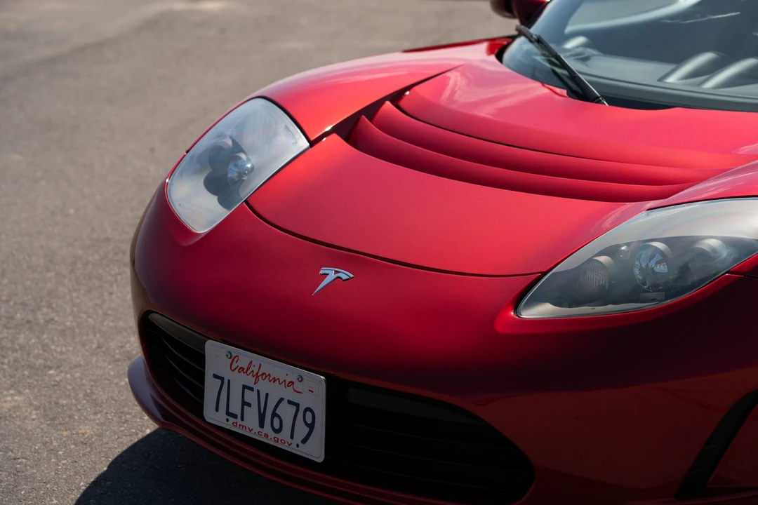 2010 Tesla Roadster - Image 23 of 31