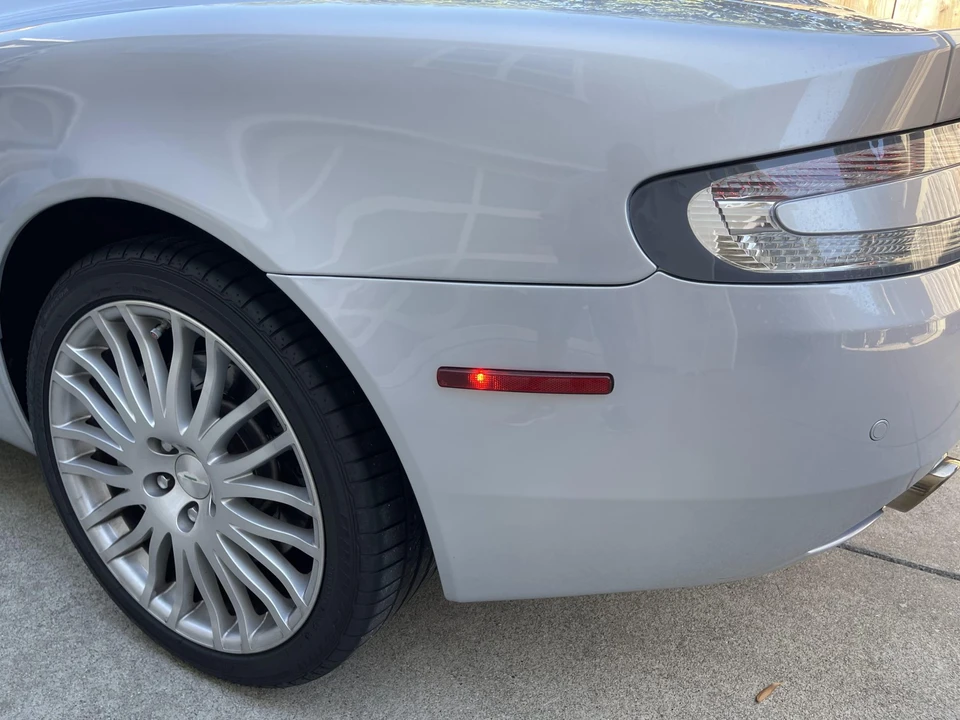 2011 Aston Martin DB9 - Image 31 of 31
