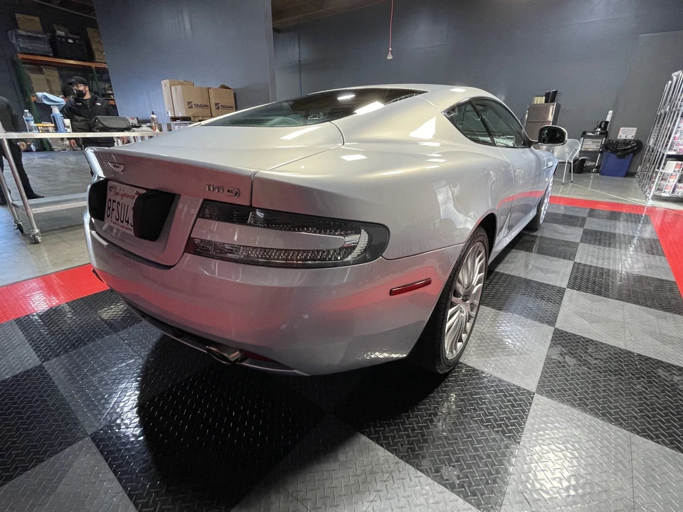 2011 Aston Martin DB9 - Image 16 of 31