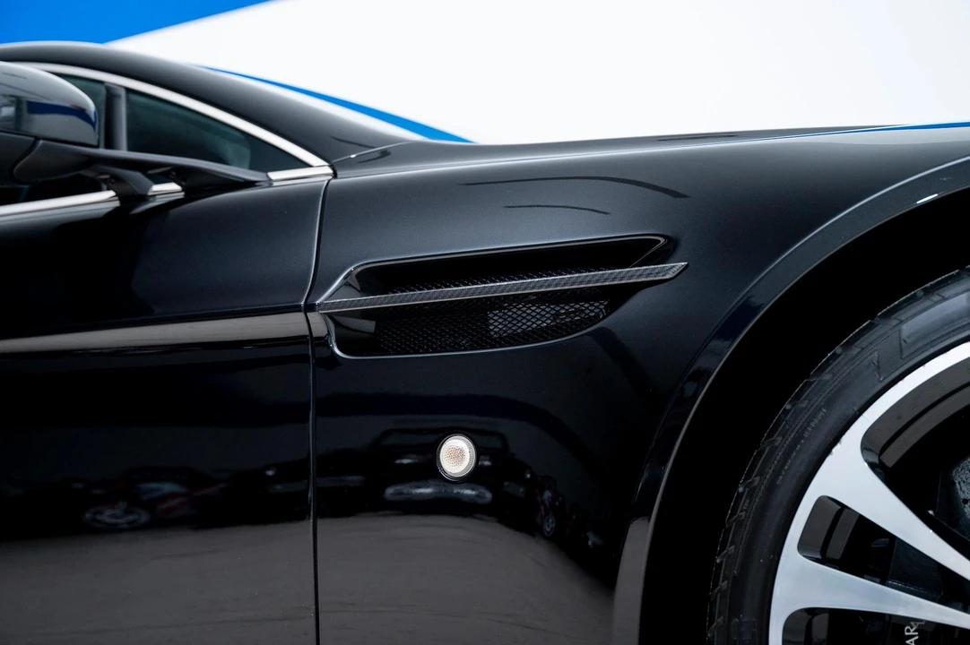 2011 Aston Martin V12 Vantage (2010-2018) - Image 26 of 31