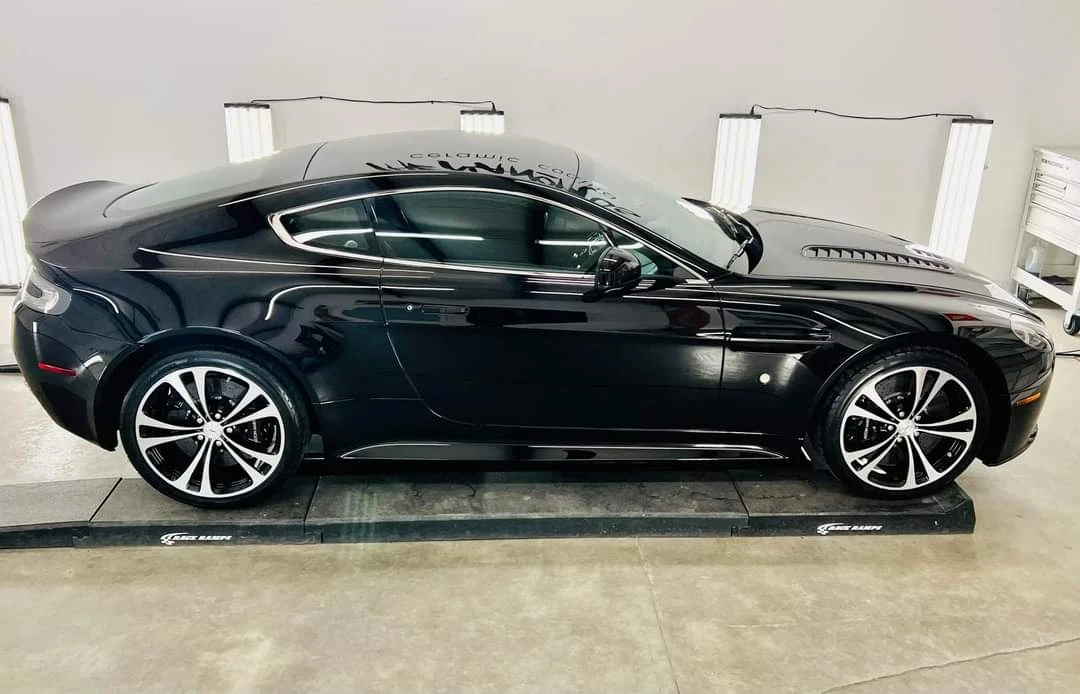 2011 Aston Martin V12 Vantage (2010-2018) - Image 12 of 31