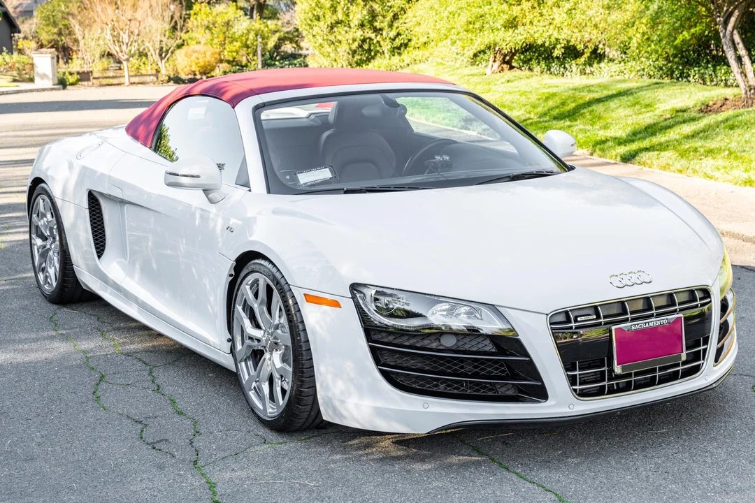 2011 Audi 42 R8 - Image 13 of 31