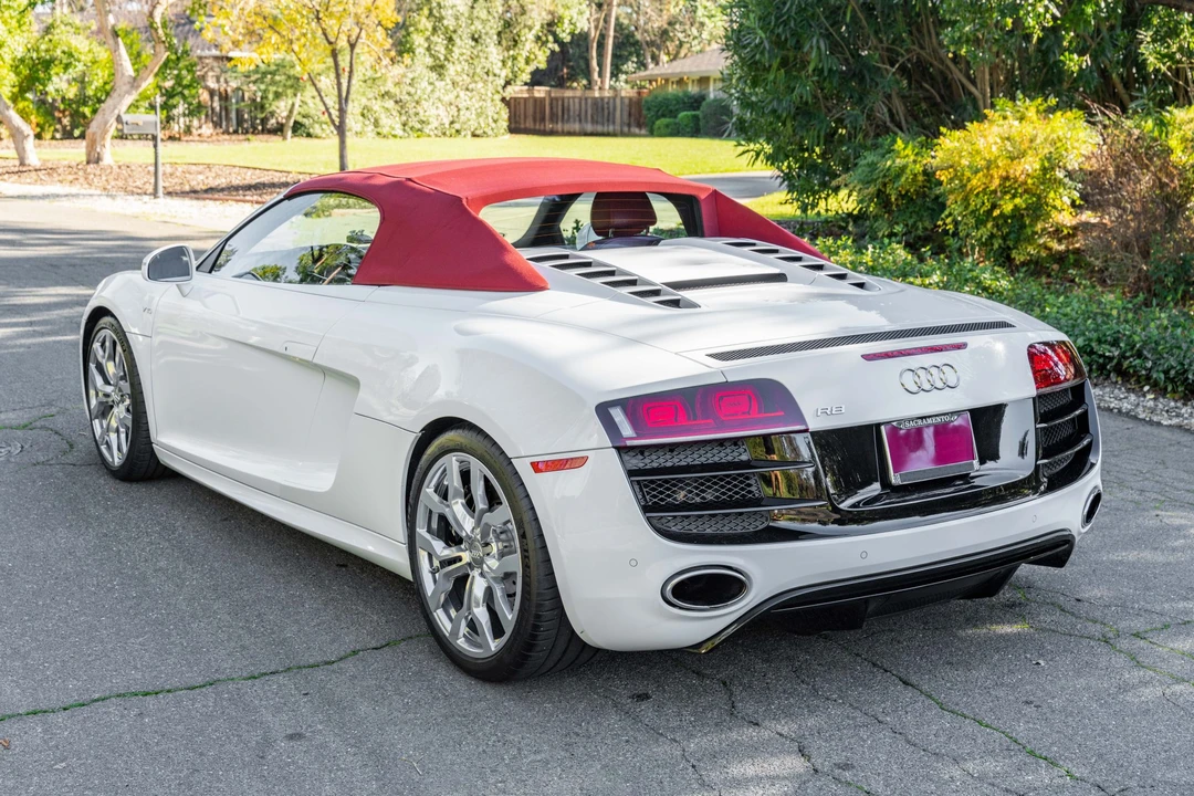 2011 Audi 42 R8 - Image 17 of 31
