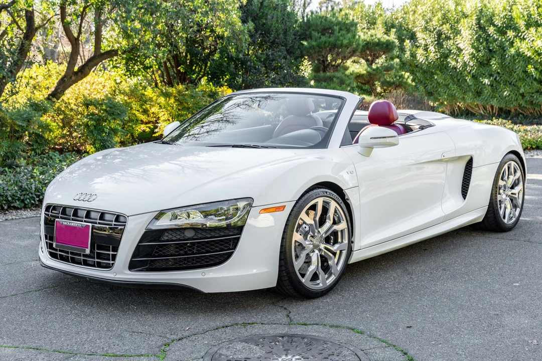 2011 Audi 42 R8 - Image 2 of 31