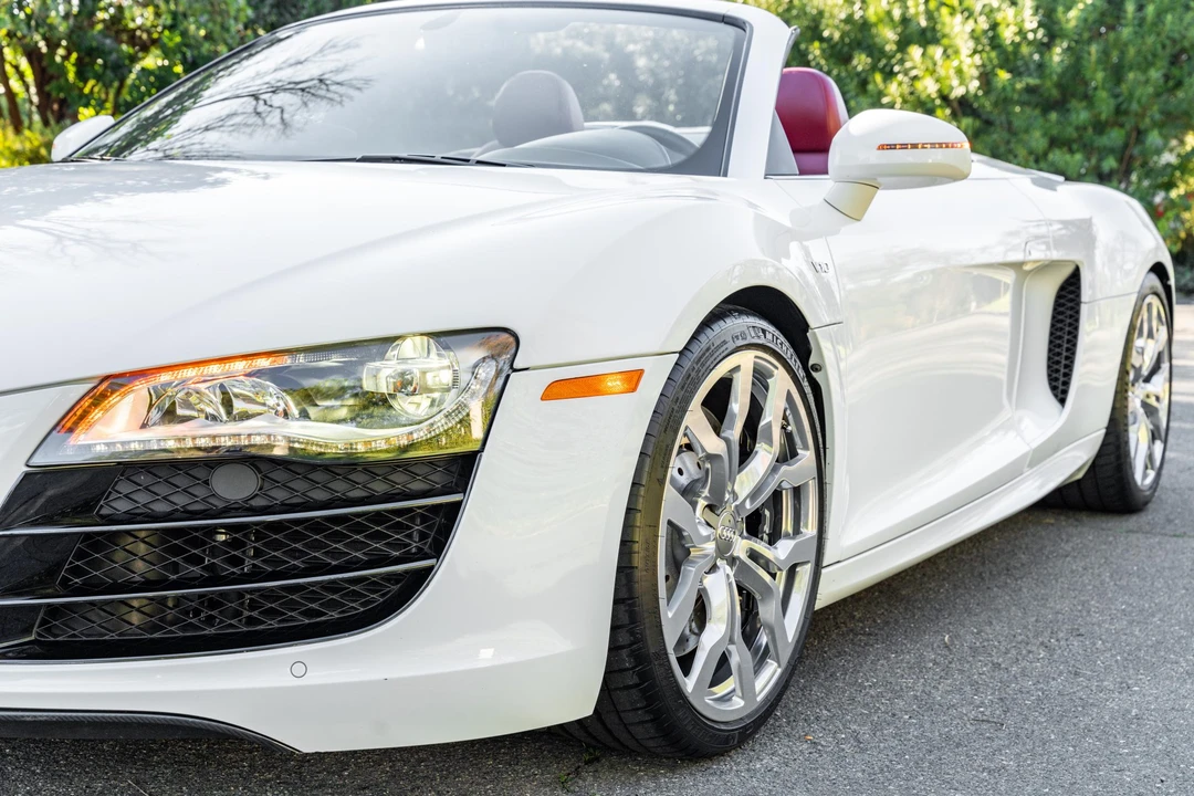 2011 Audi 42 R8 - Image 19 of 31