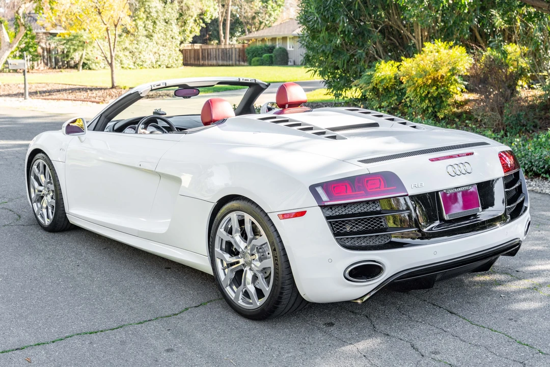 2011 Audi 42 R8 - Image 9 of 31