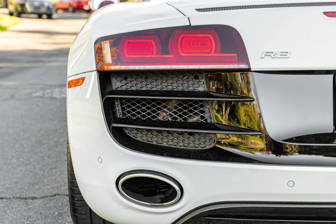 2011 Audi 42 R8 - Image 31 of 31