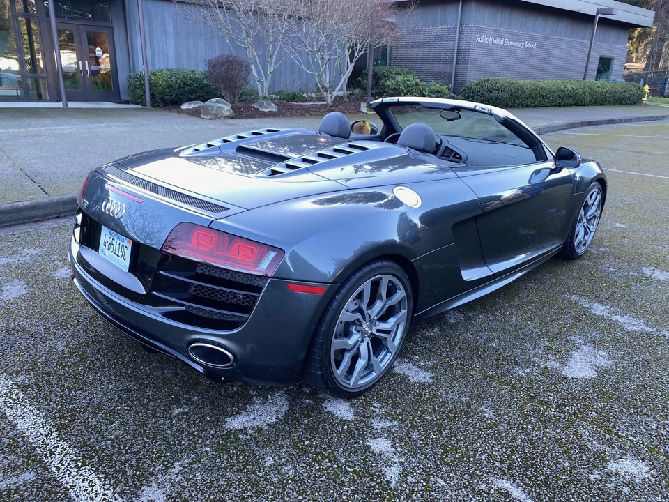 2011 Audi 42 R8 - Image 28 of 31