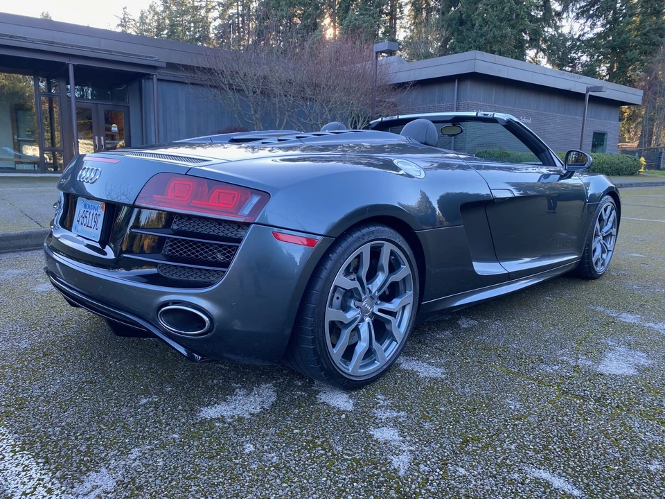 2011 Audi 42 R8 - Image 26 of 31