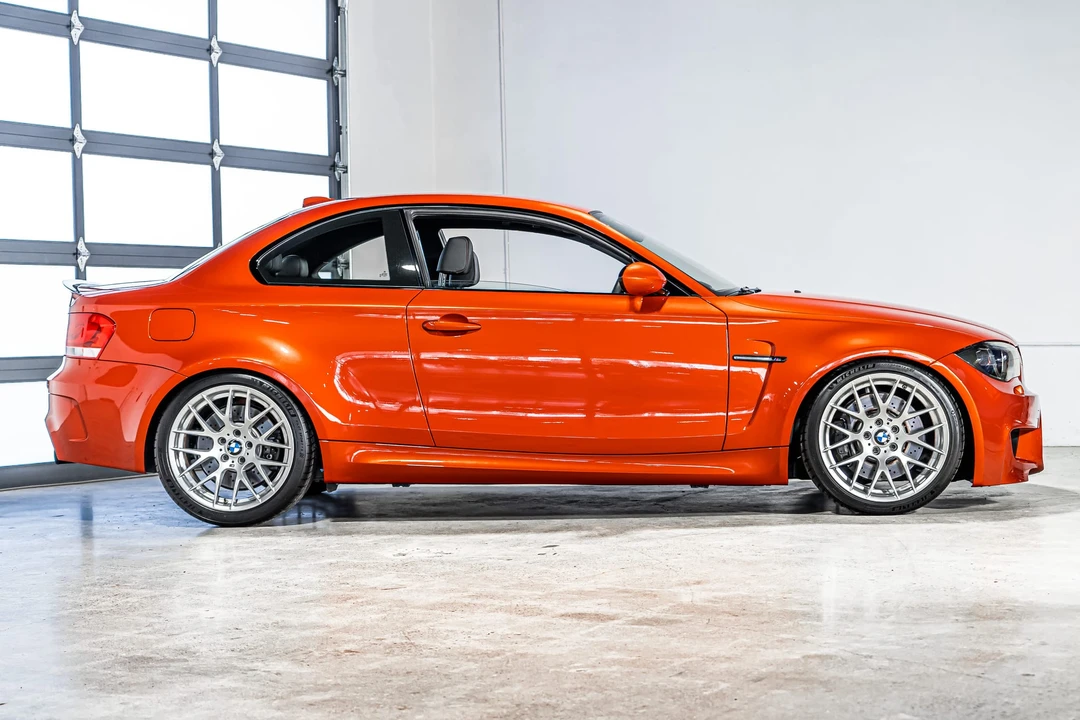 2011 BMW 1M - Image 8 of 31
