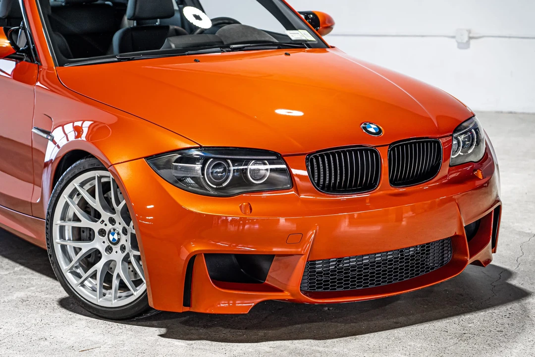 2011 BMW 1M - Image 19 of 31