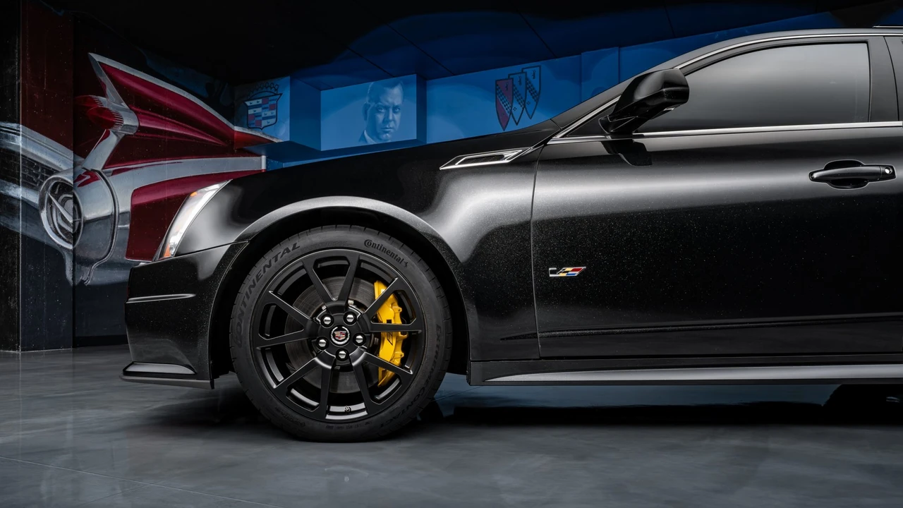 2011 Cadillac CTS-V 2nd Gen - Image 28 of 31