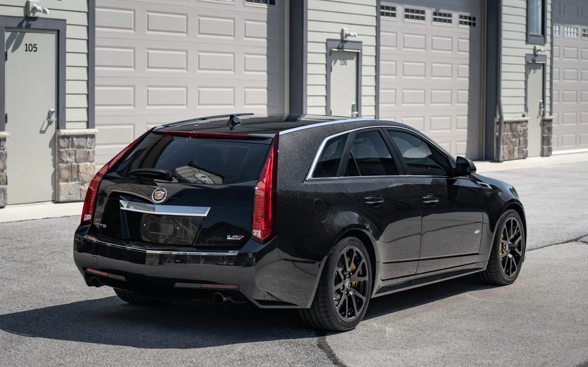 2011 Cadillac CTS-V 2nd Gen - Image 15 of 31
