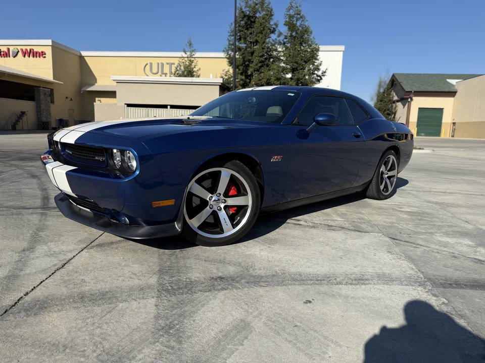 2011 Dodge Challenger SRT8 & 392 3rd Gen - Image 3 of 31