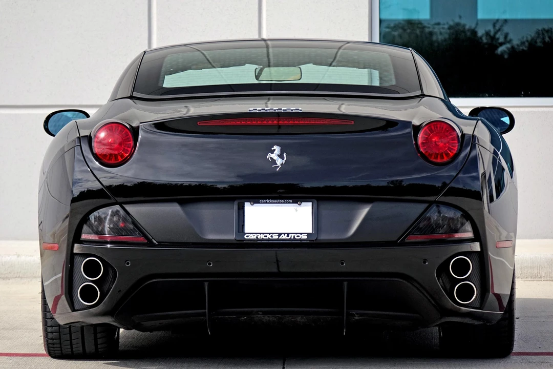 2011 Ferrari California - Image 13 of 31