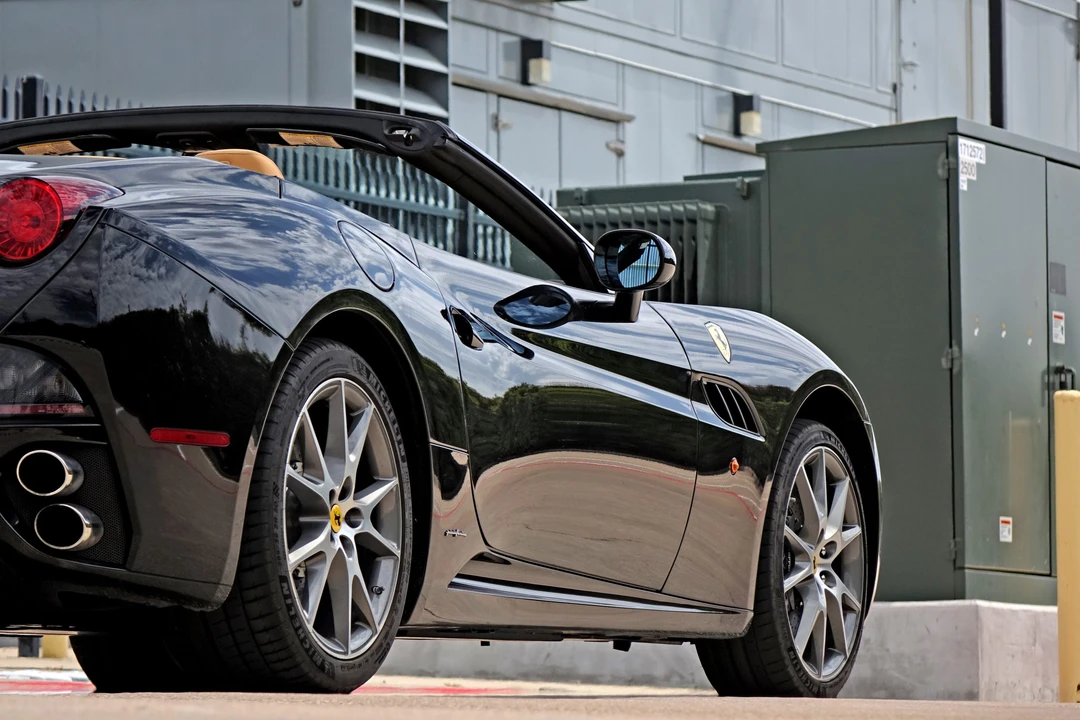 2011 Ferrari California - Image 28 of 31