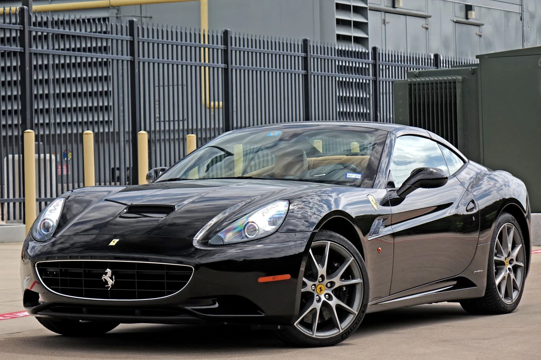 2011 Ferrari California - Image 3 of 31