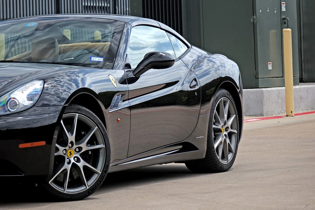 2011 Ferrari California - Image 27 of 31
