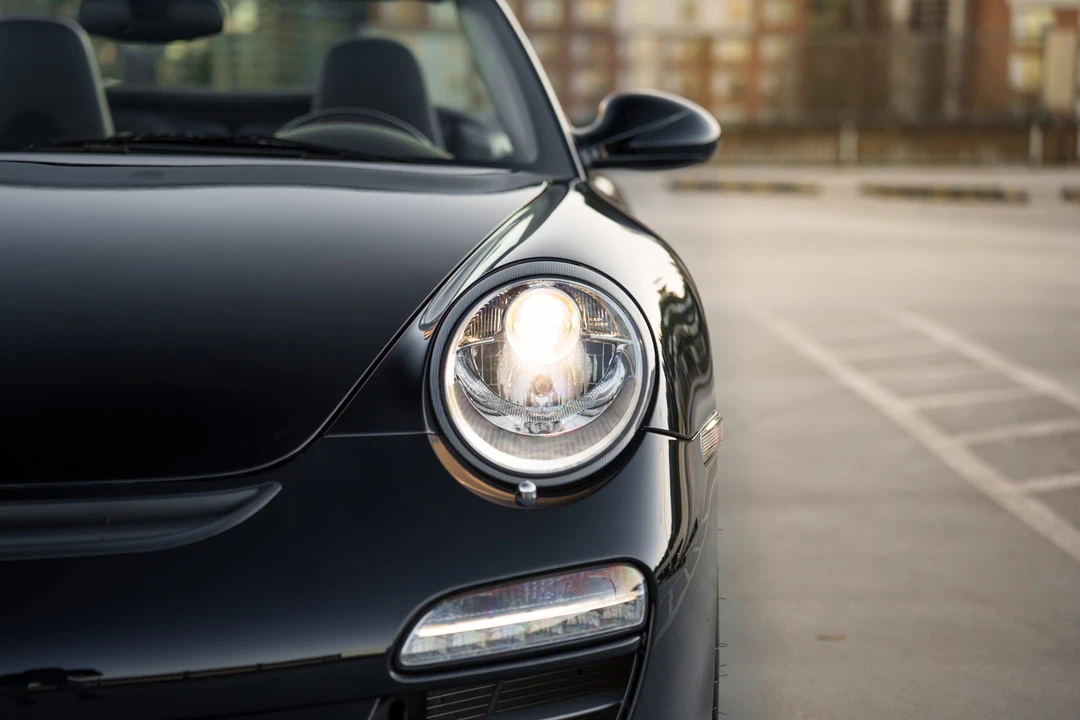 2011 Porsche 997 Carrera 4S - Image 17 of 31