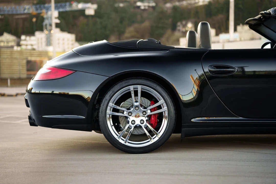 2011 Porsche 997 Carrera 4S - Image 20 of 31