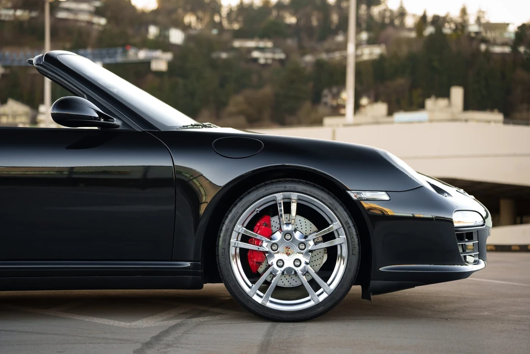 2011 Porsche 997 Carrera 4S - Image 21 of 31