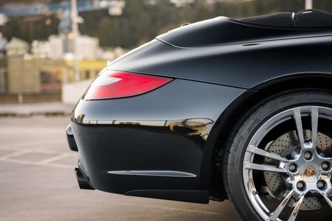 2011 Porsche 997 Carrera 4S - Image 25 of 31