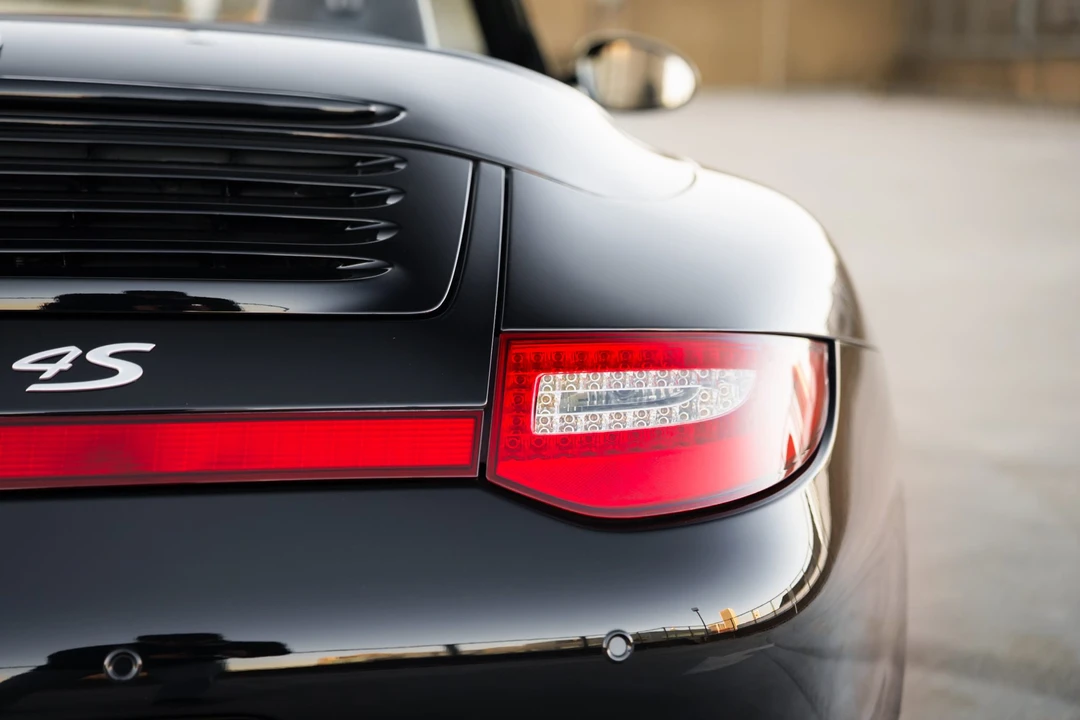 2011 Porsche 997 Carrera 4S - Image 28 of 31